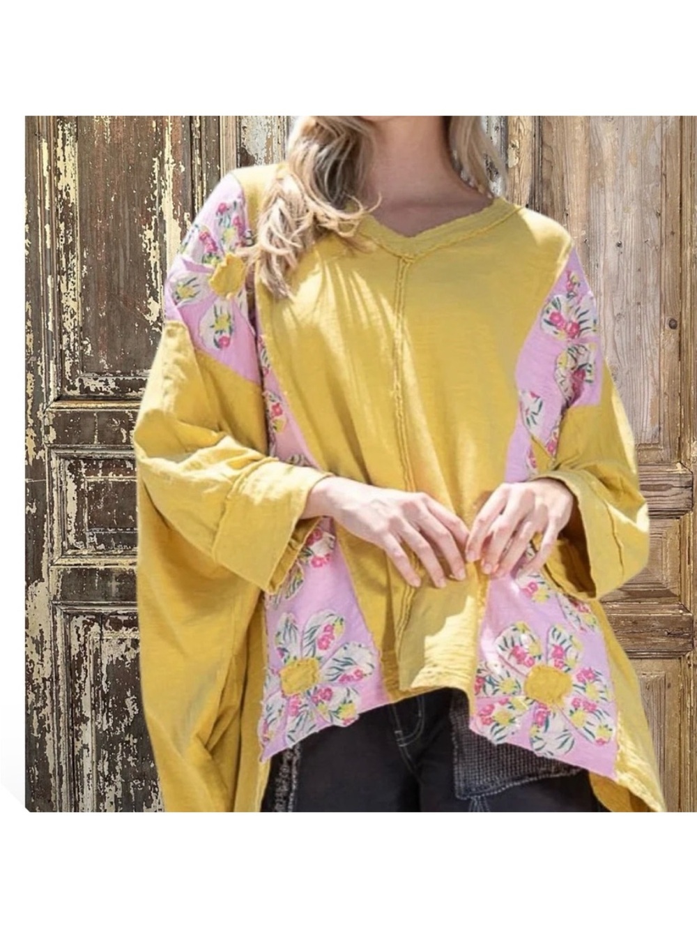Blue Velvet Floral
Patchwork Tunic - XL (Fits up to 3X)